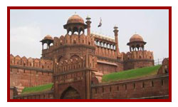 Red Fort visit during delhi car tour